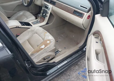 2008 Volvo S80 3.2 z USA, uszkodzony, nr VIN YV1AS982X81048582